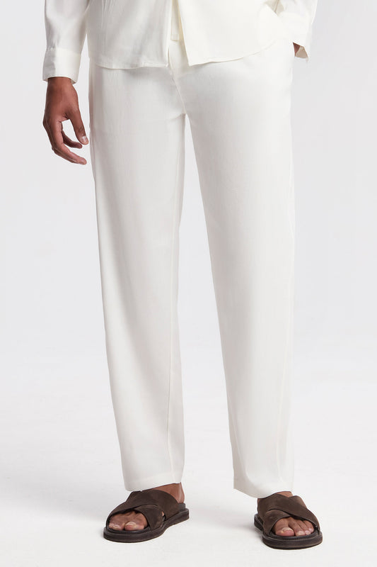 THE LINEN TROUSERS